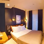 Atik Pera Istanbul