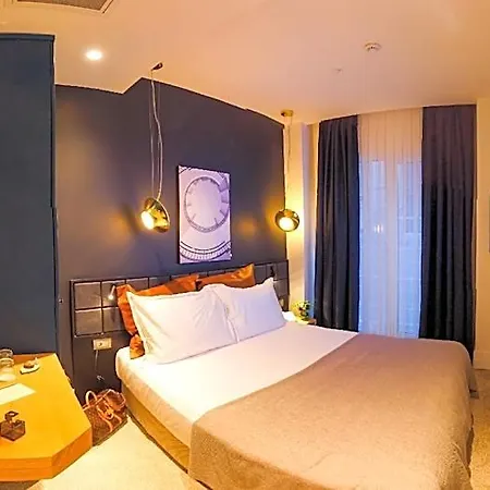 Hotel Atik Pera 3*