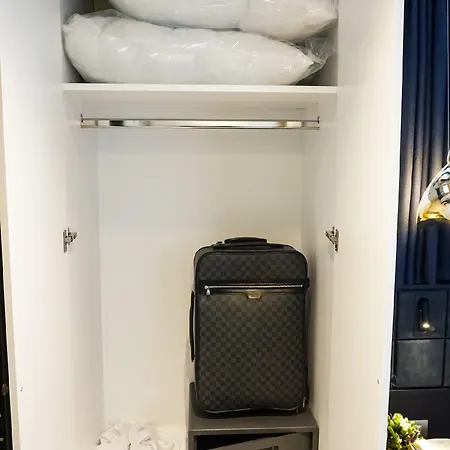 Maroon Tomtom Otel 3*