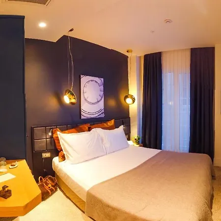 Maroon Tomtom İstanbul